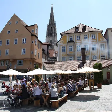 Am Peterstor 3* Regensburg