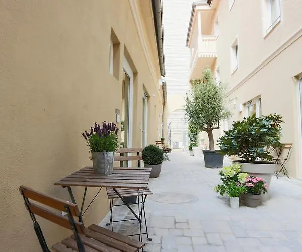 Hotel Am Peterstor 3*